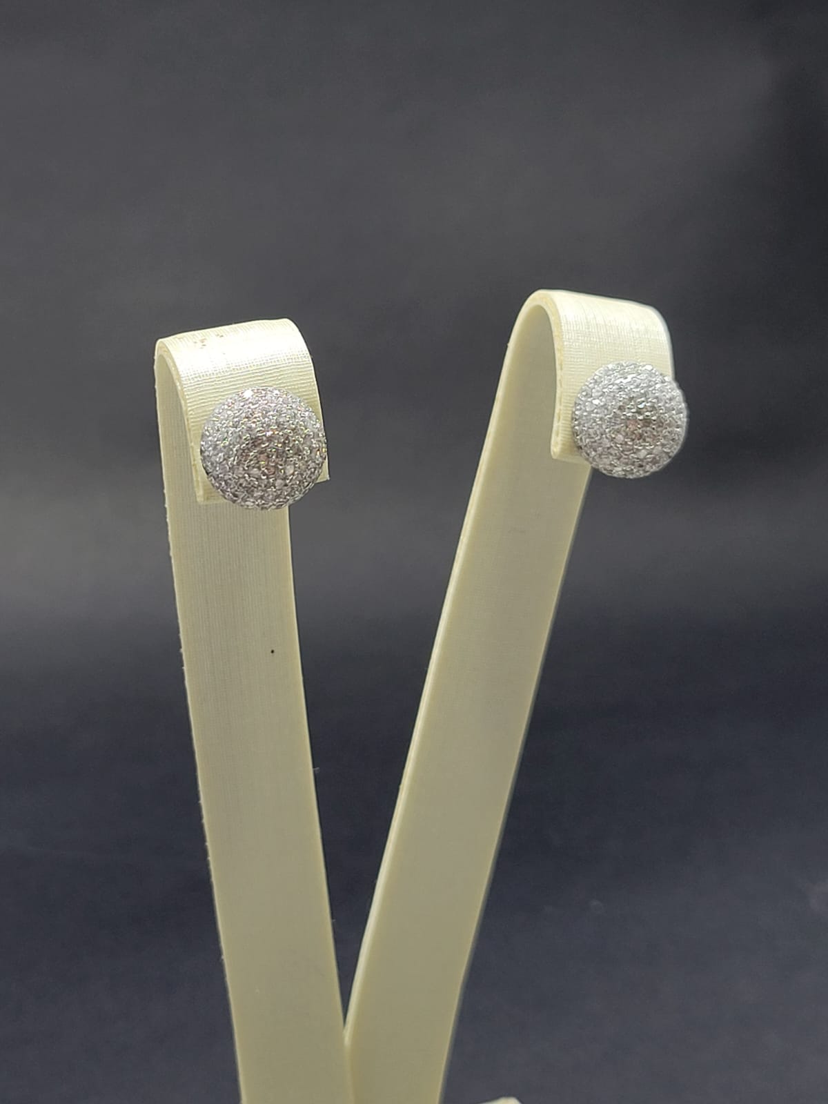 Giselle Earring