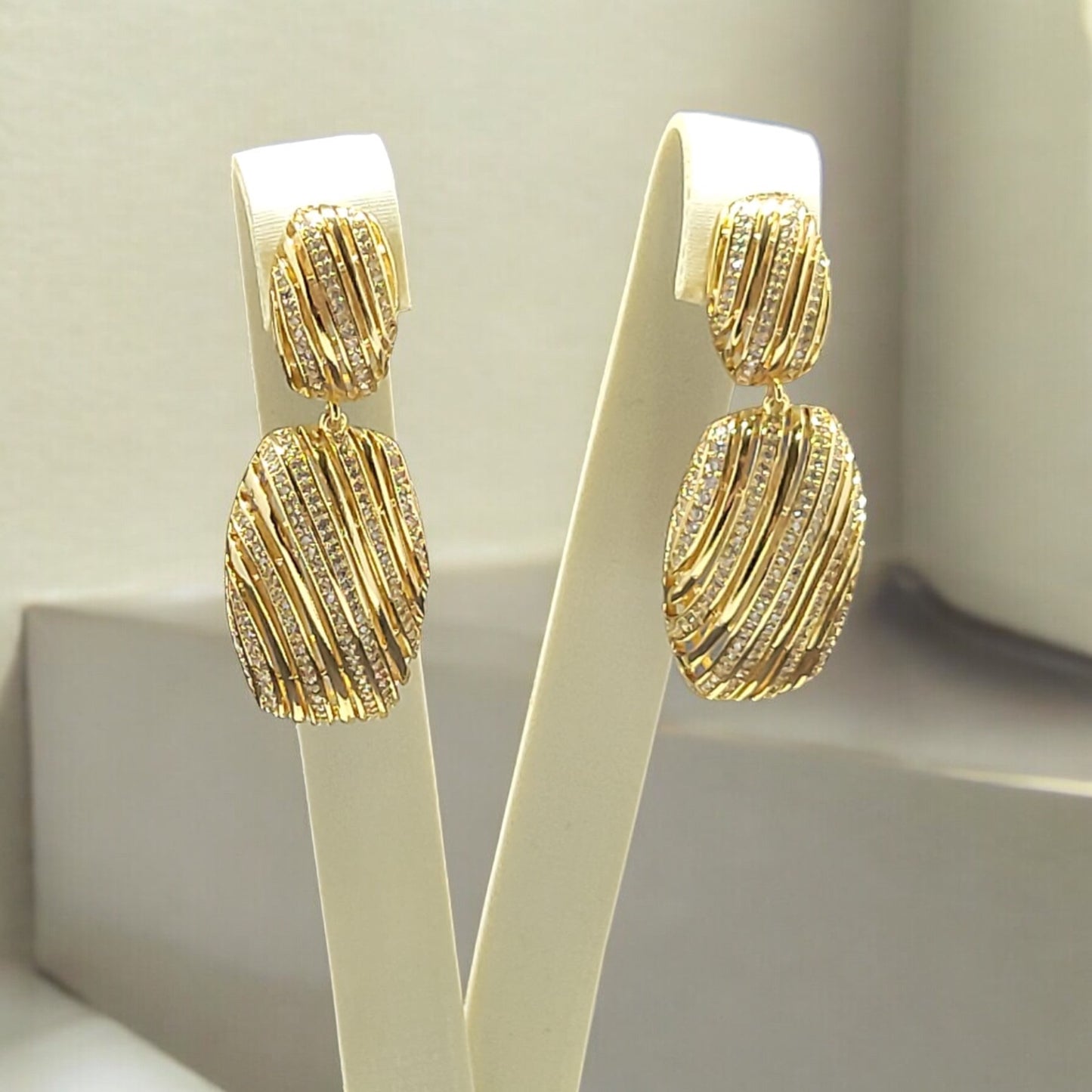 Laura Earring