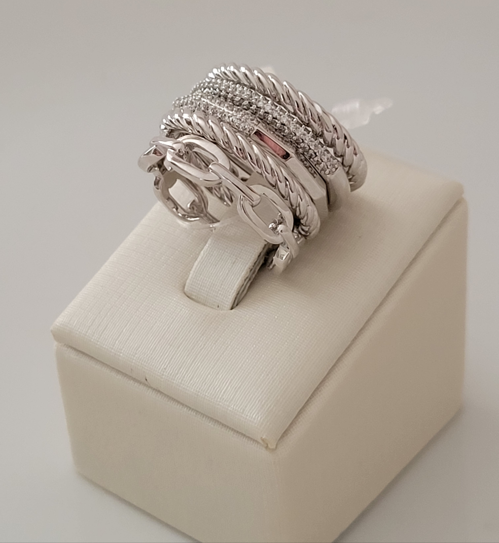 Mavie Ring