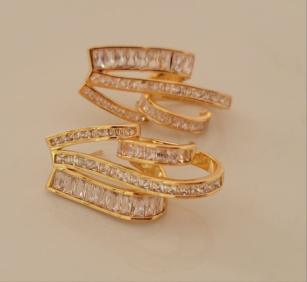 Ariela Earring