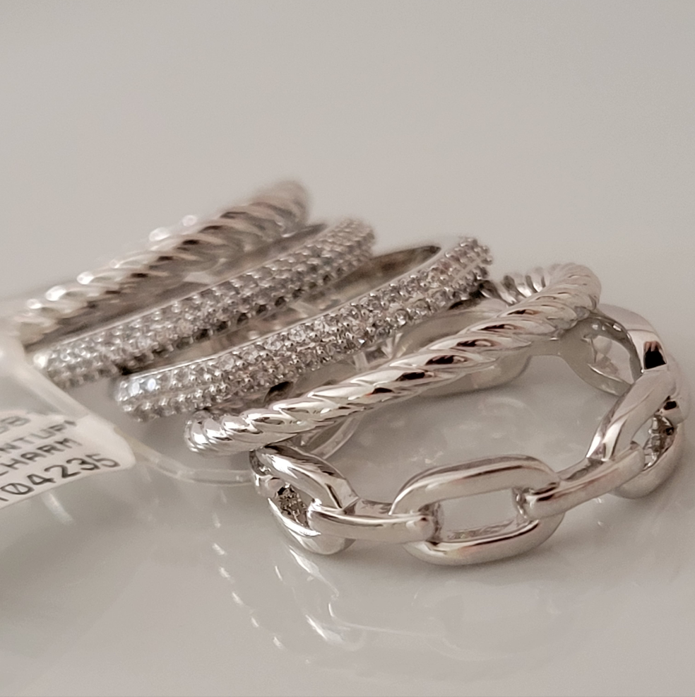 Mavie Ring