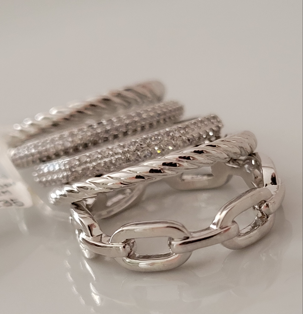 Mavie Ring