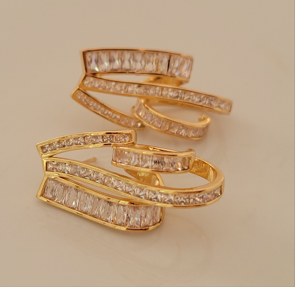 Ariela Earring