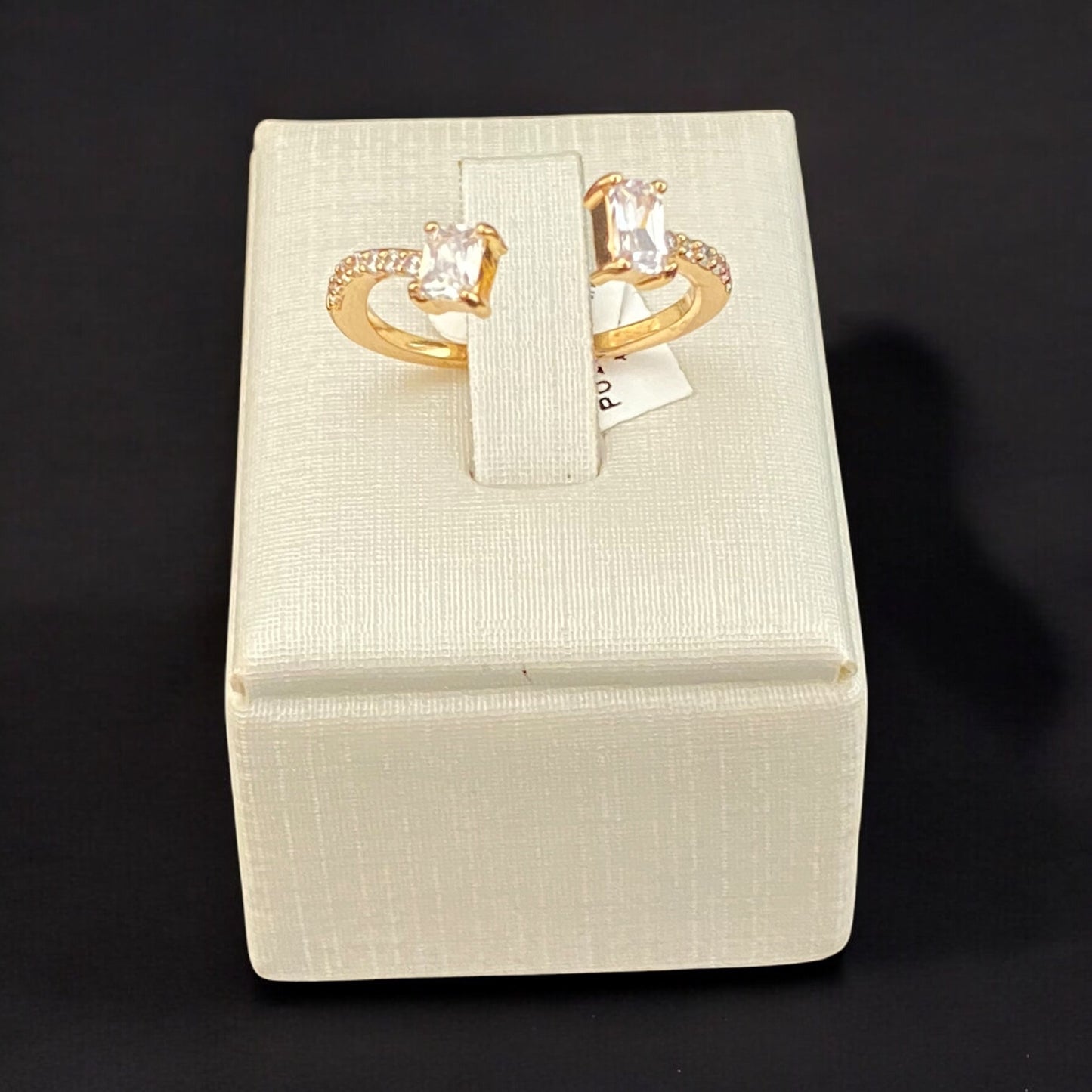 Camilla Ring