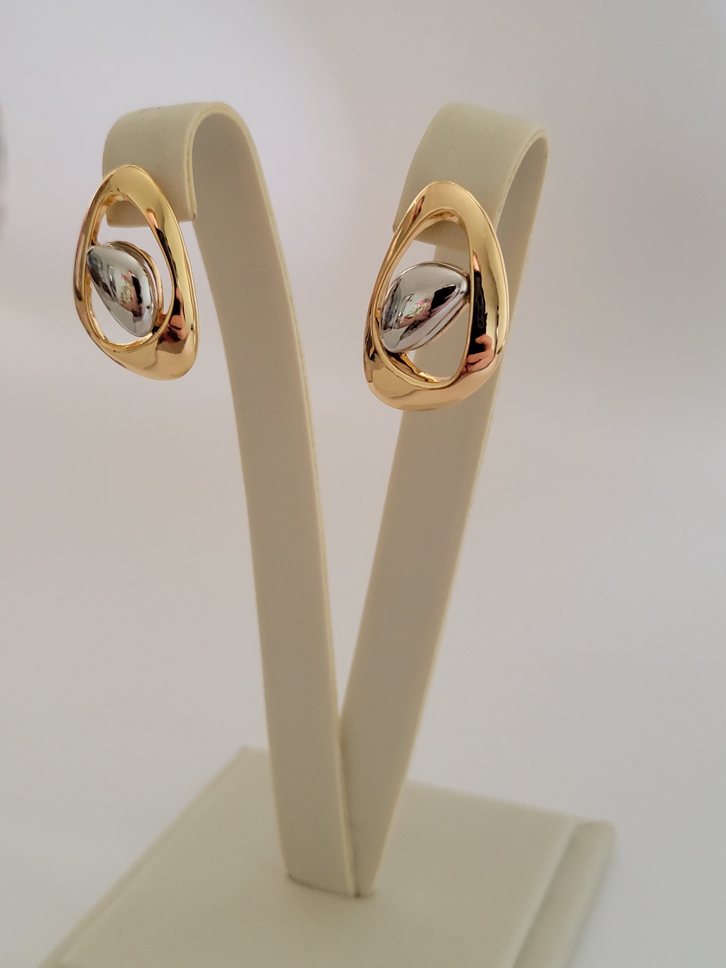 Tiely Earring
