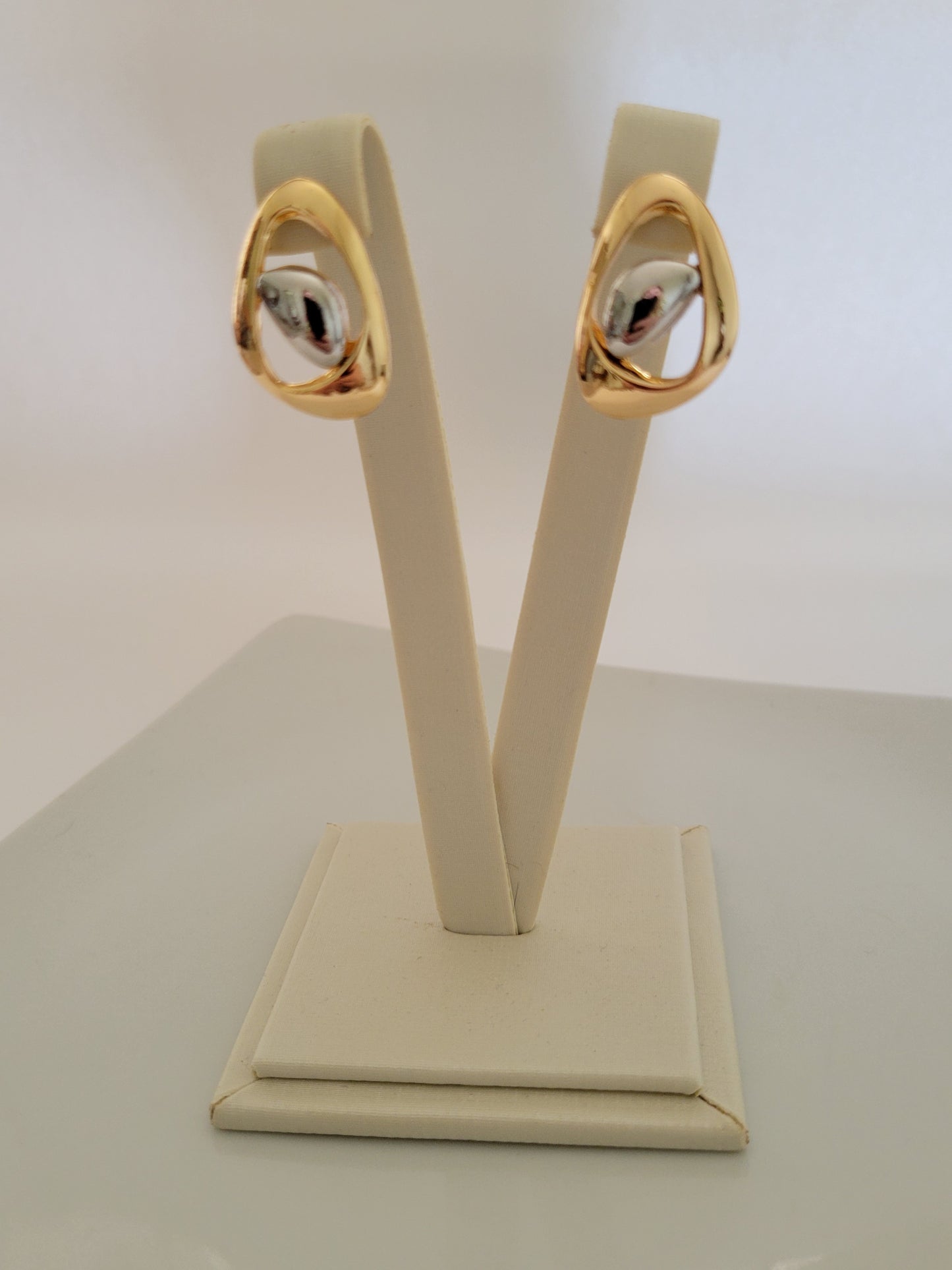 Tiely Earring