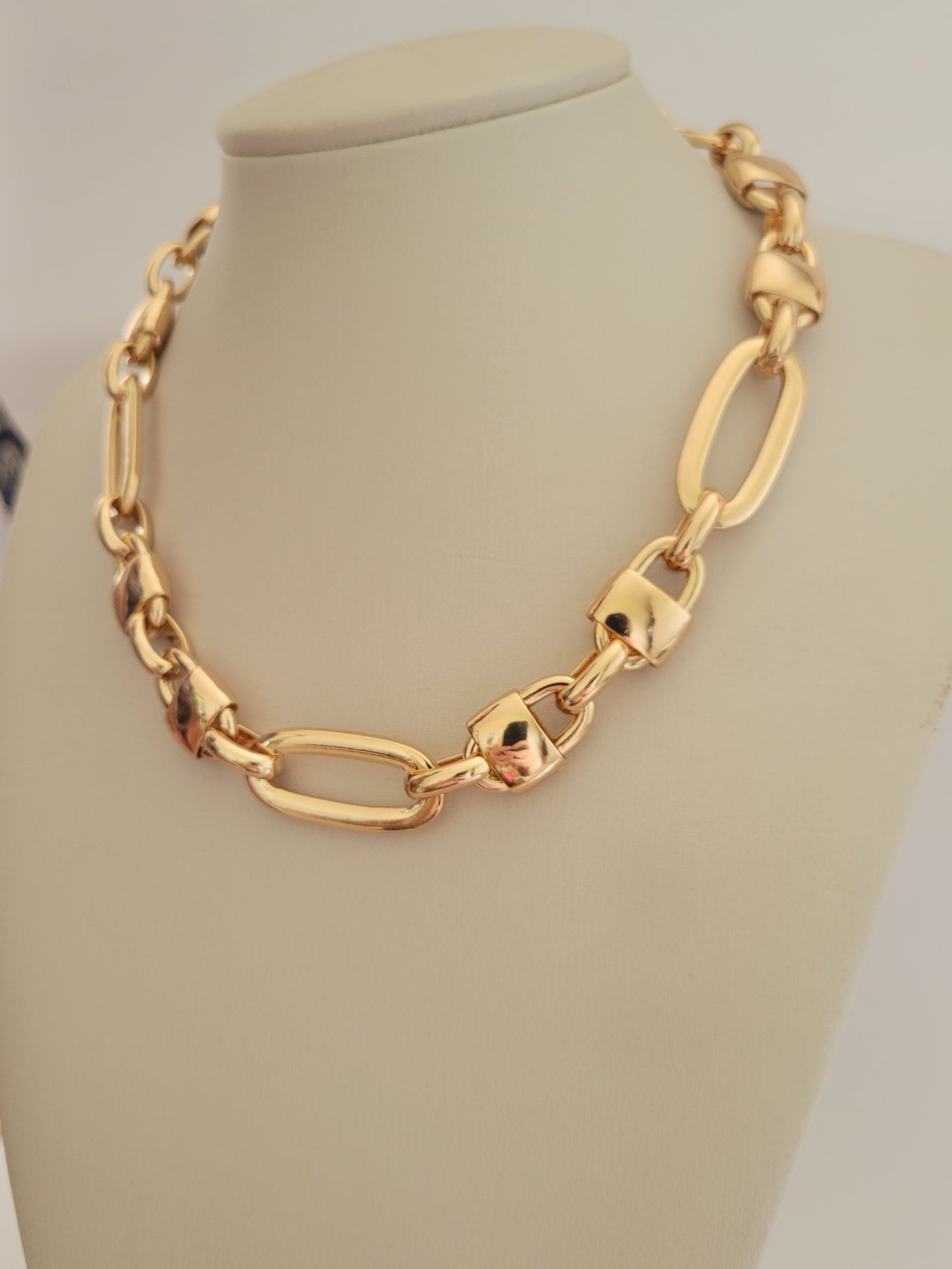 Roxy Necklace