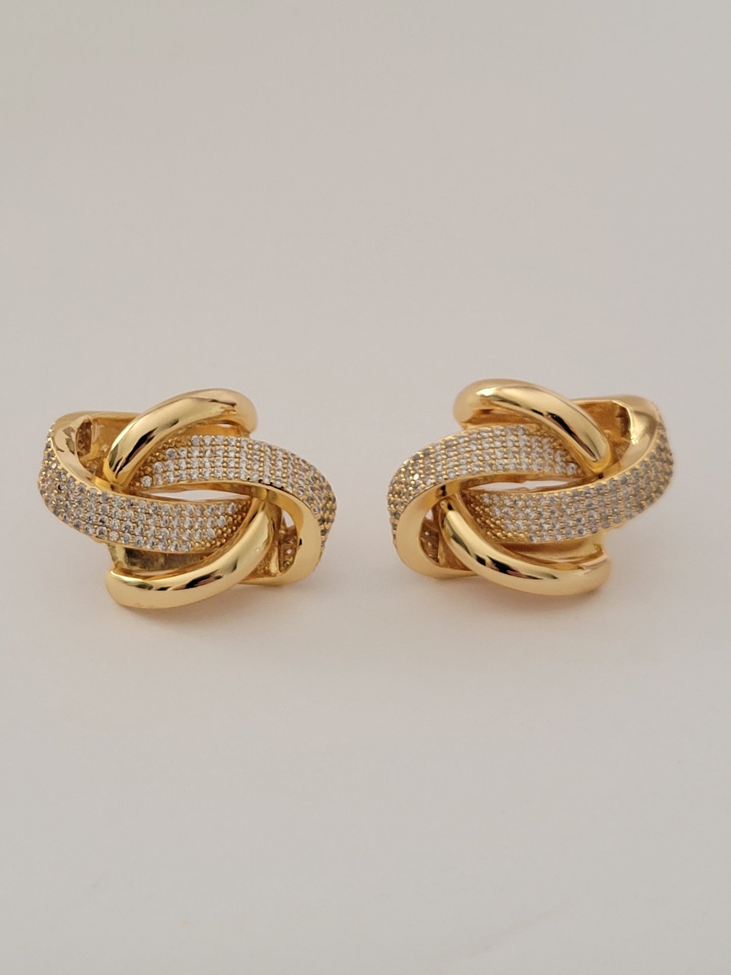 Alma Earring