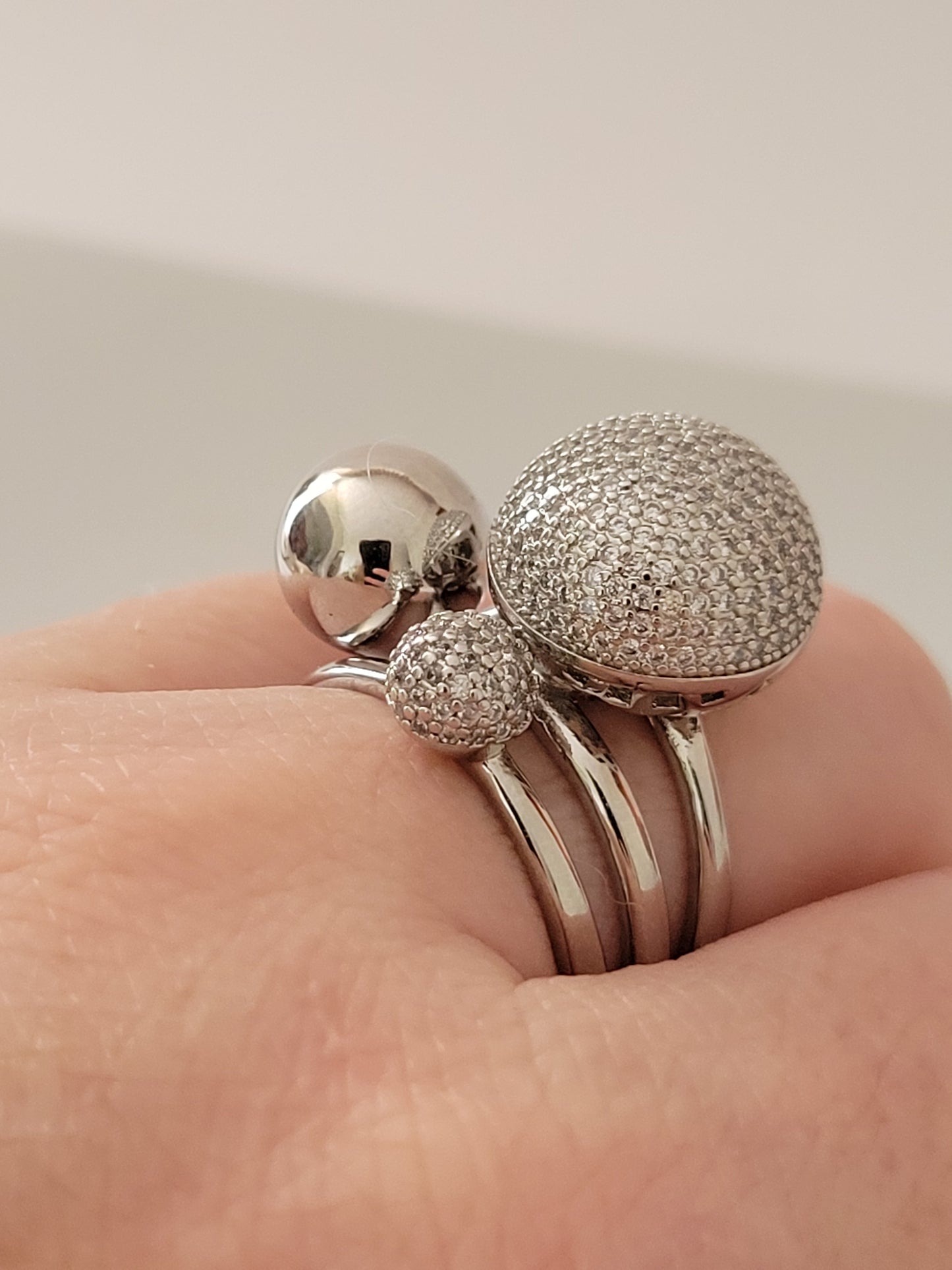Three Balls Ring