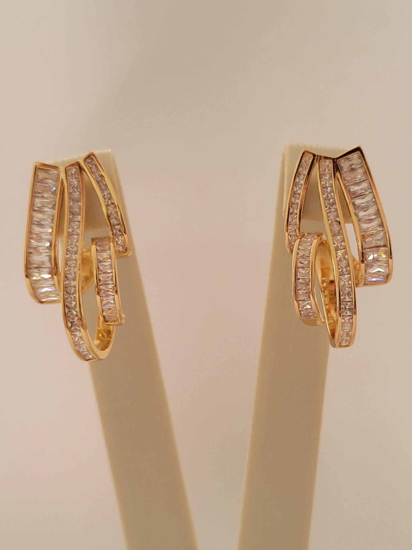 Ariela Earring
