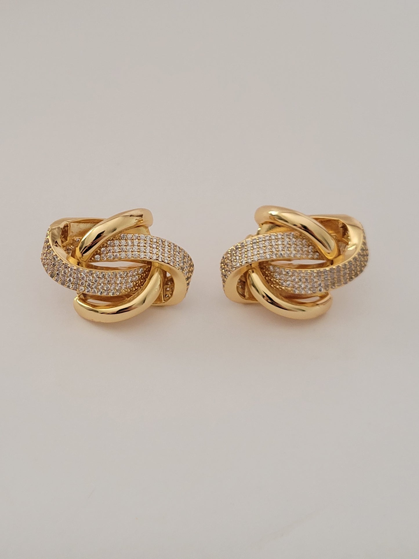 Alma Earring