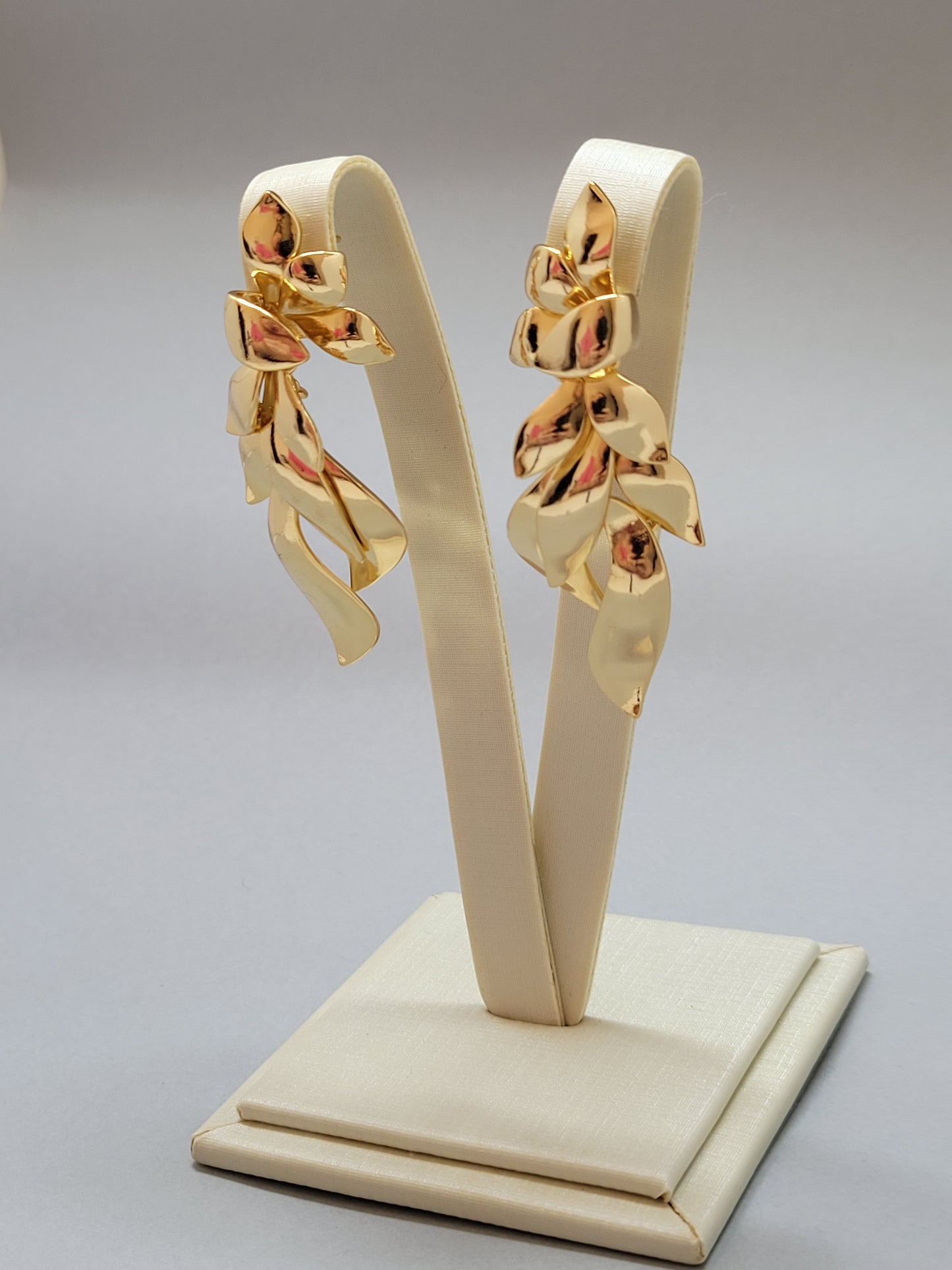 Lirio Earring
