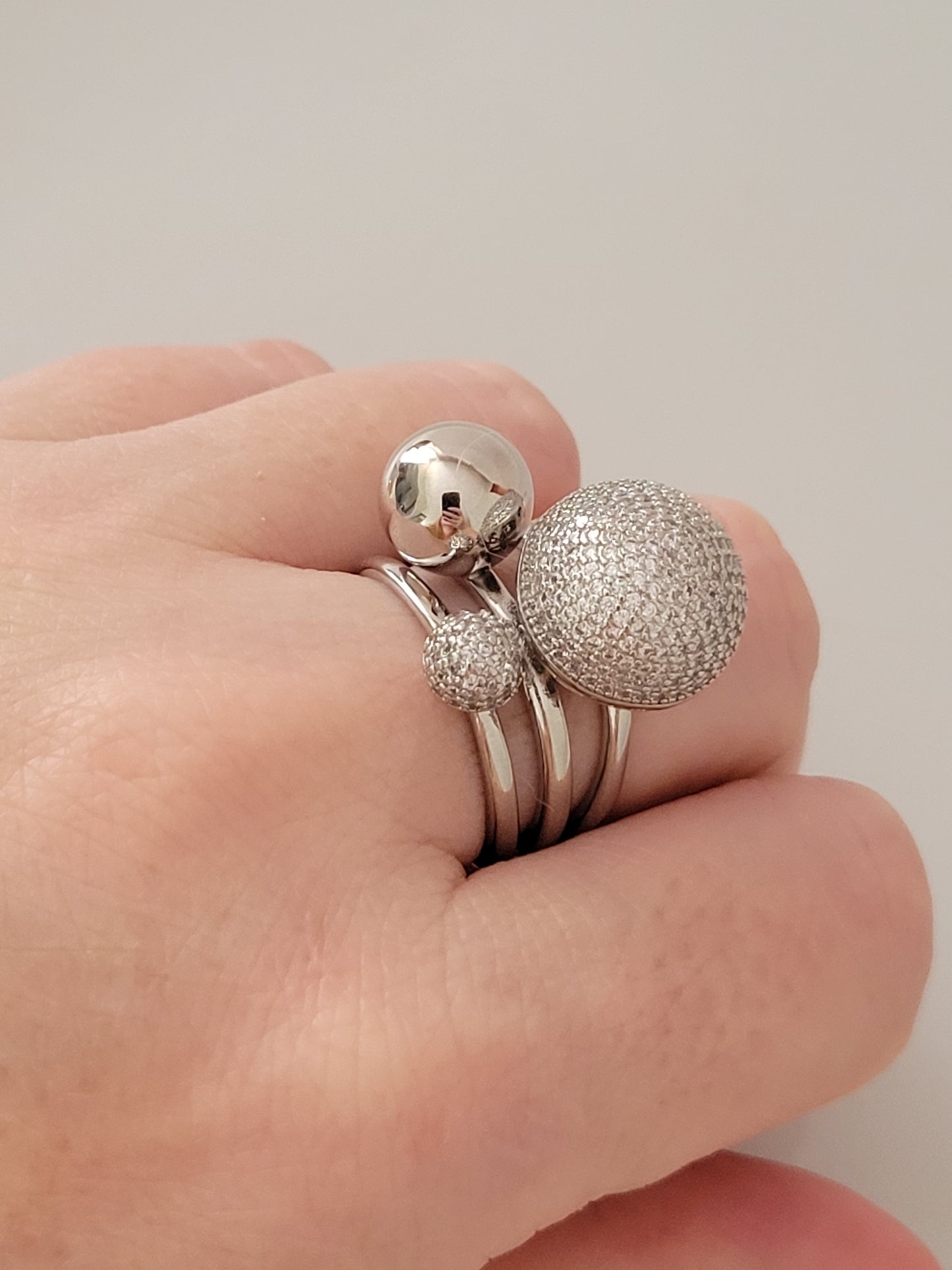 Three Balls Ring
