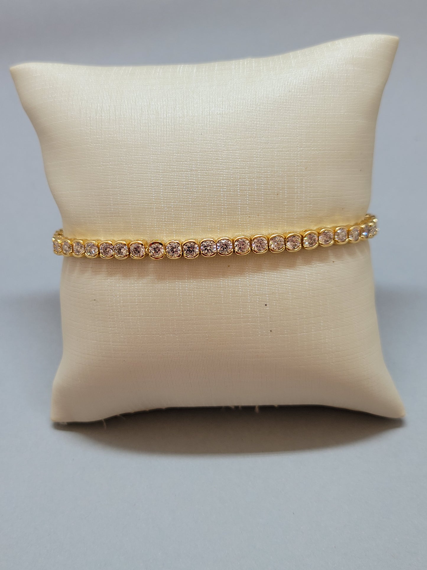 Classic Bracelet Riviera