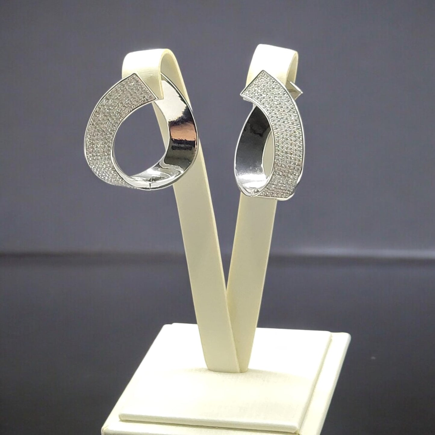 Fiorella Earring