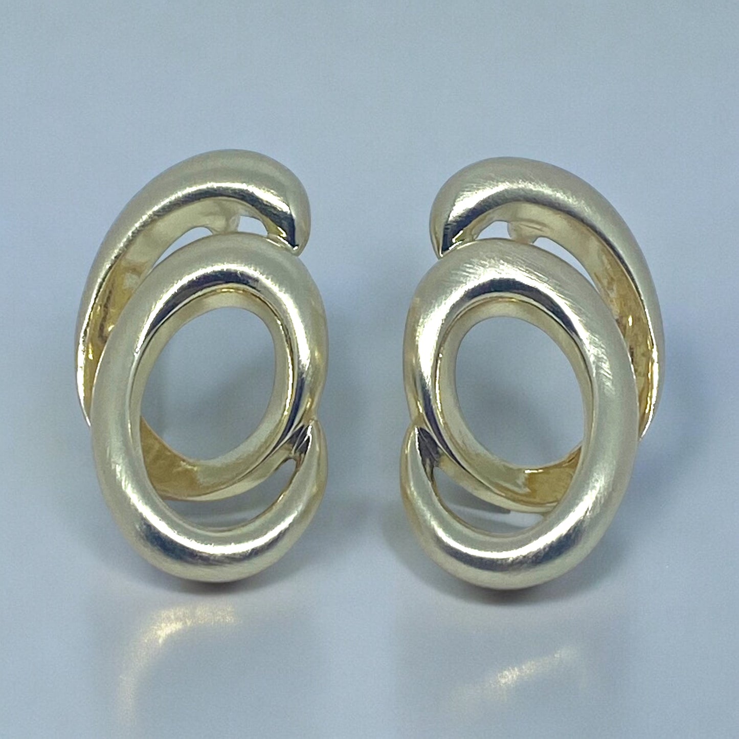 Curve Earring