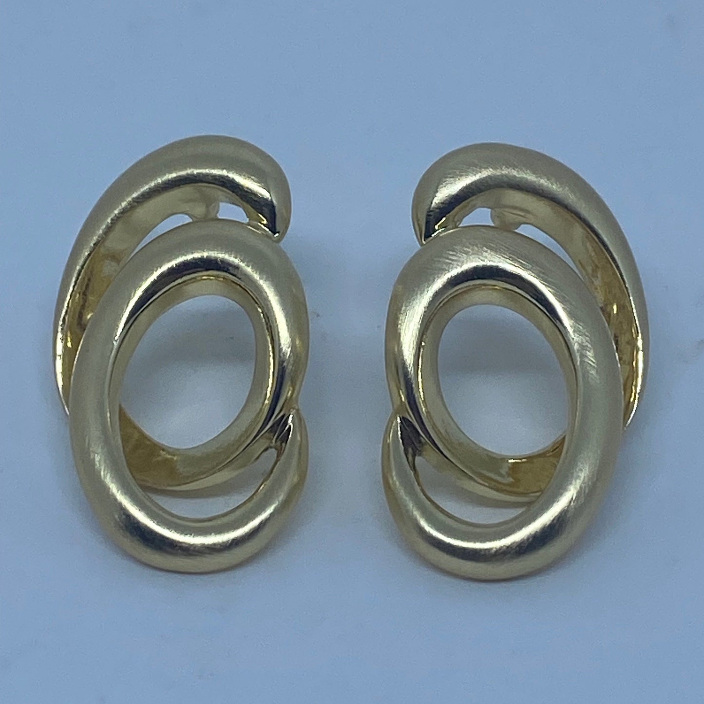 Curve Earring