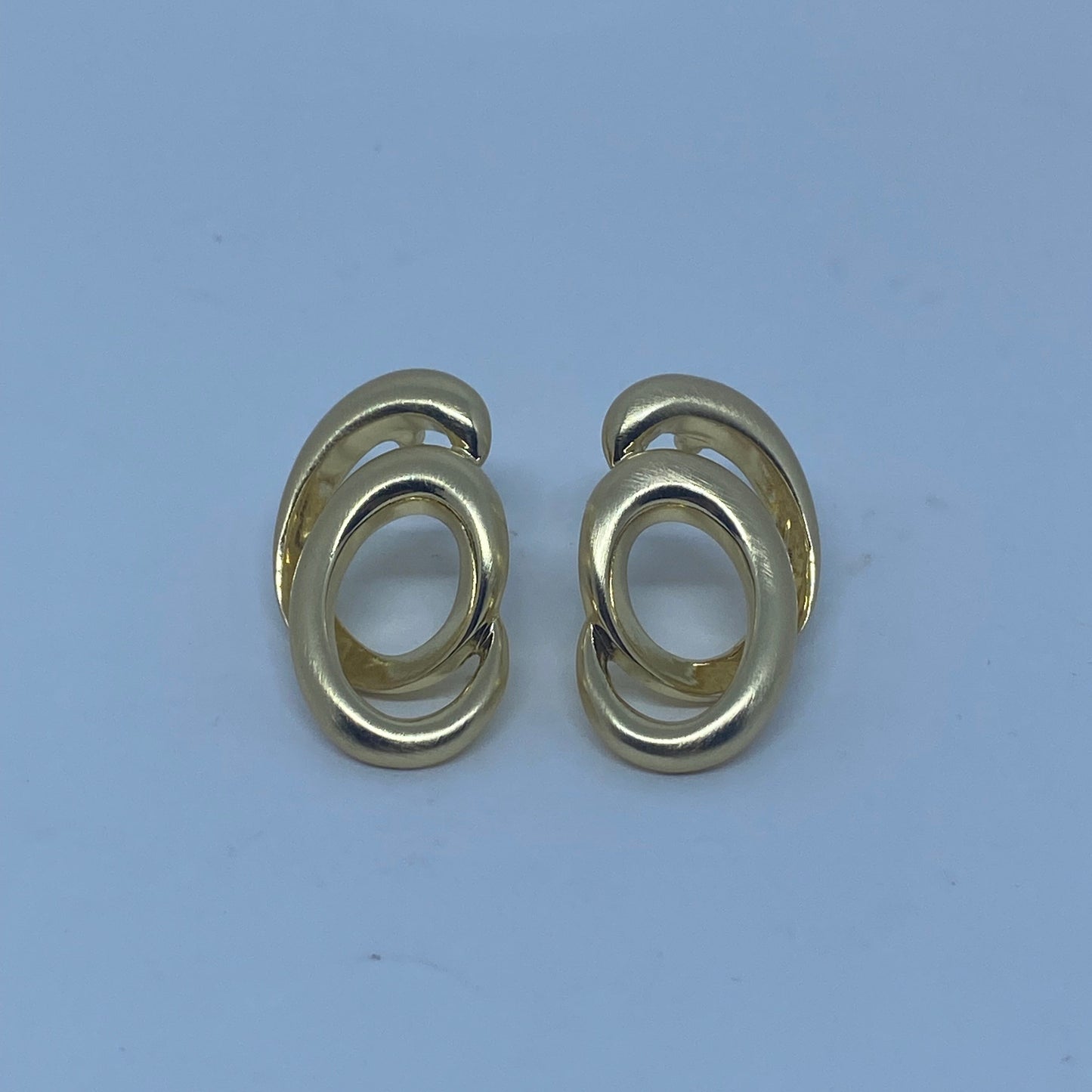 Curve Earring