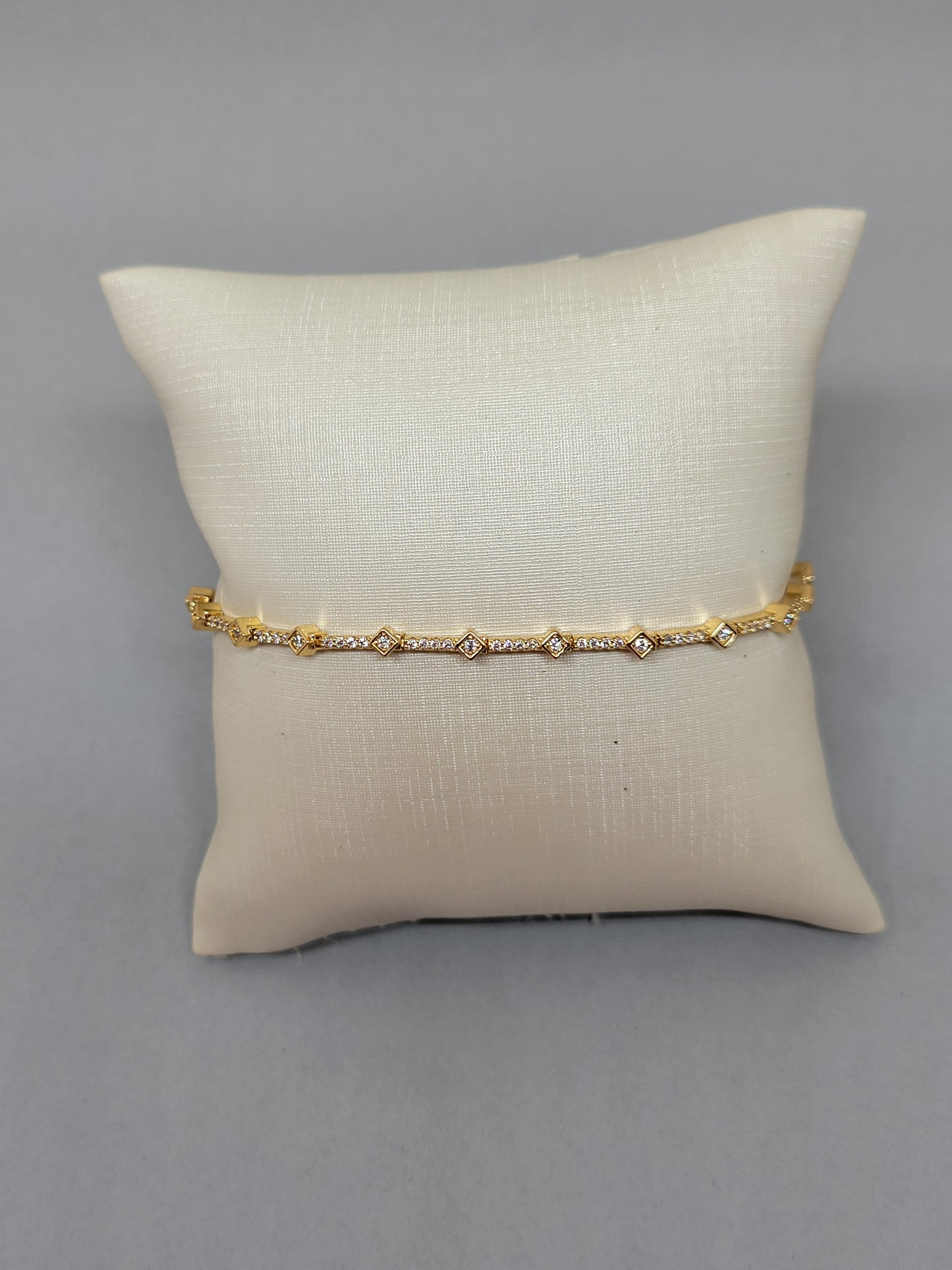 Stella  Bracelet