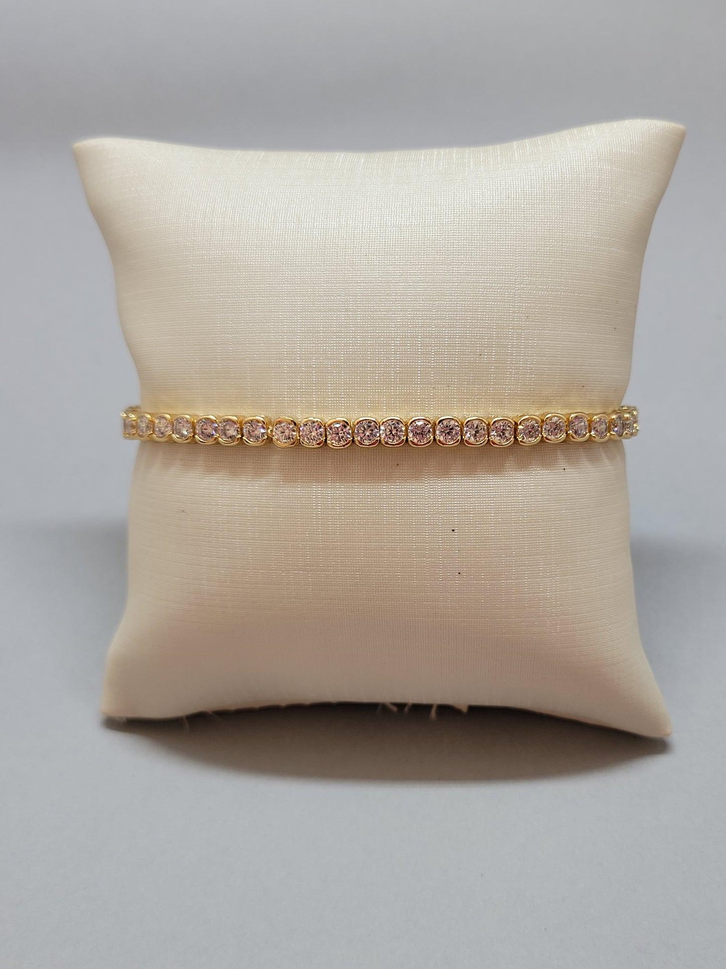 Classic Bracelet Riviera