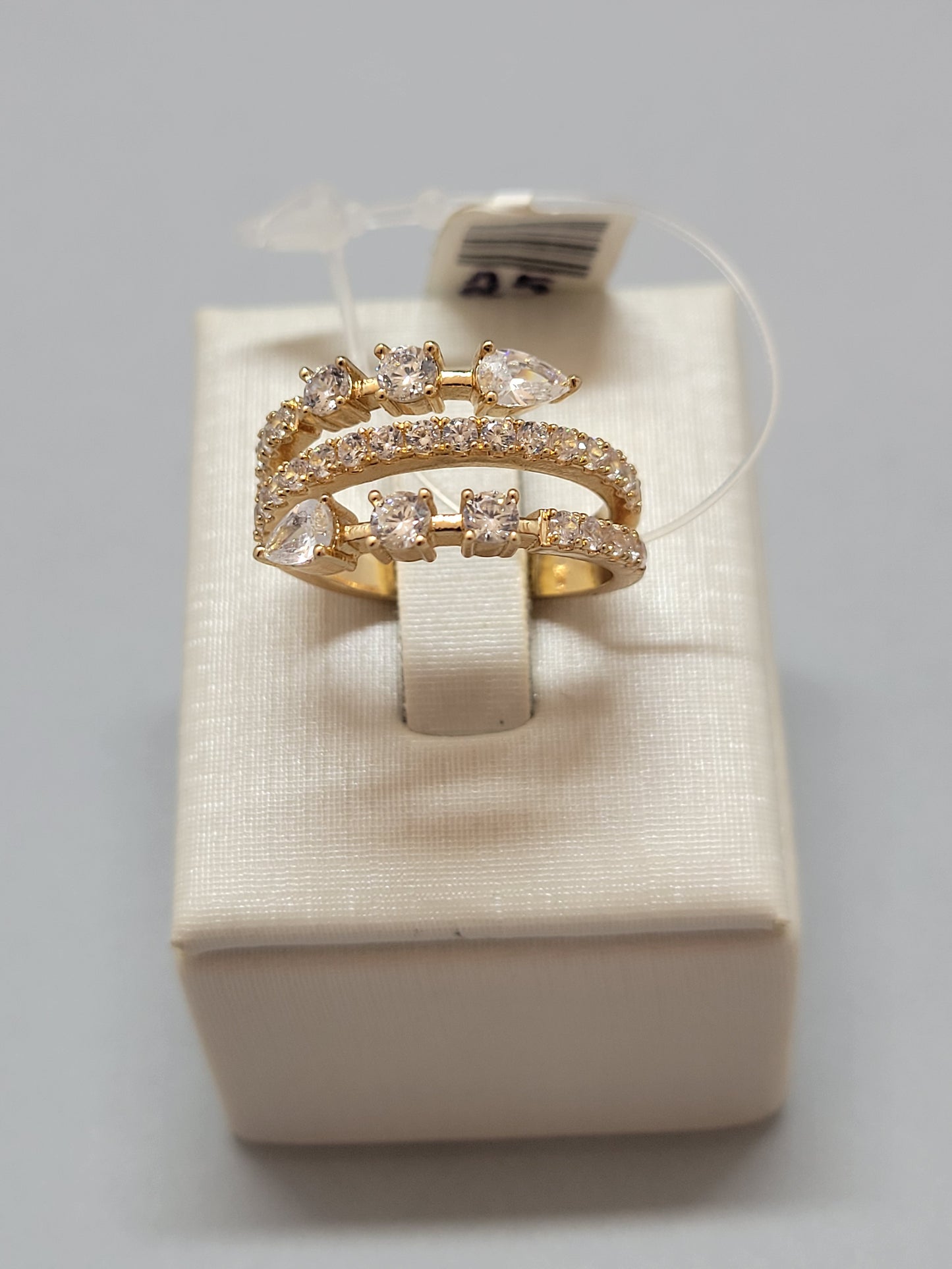 Della Ring