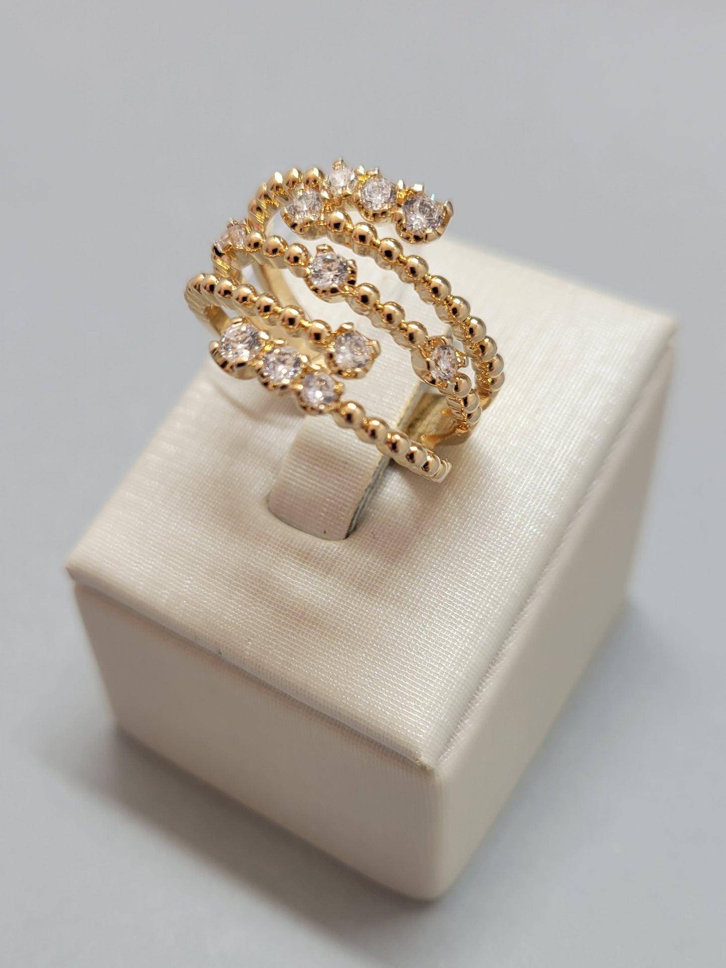 Laurel Spiral Ring